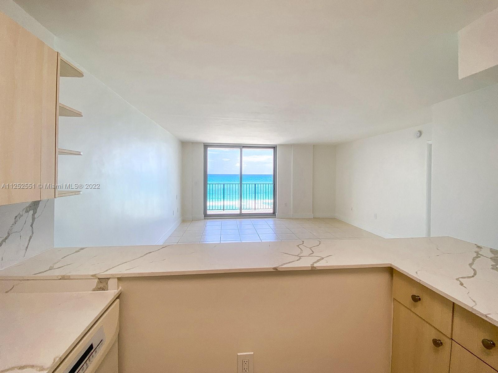 MANATEE CONDO - Residential Lease