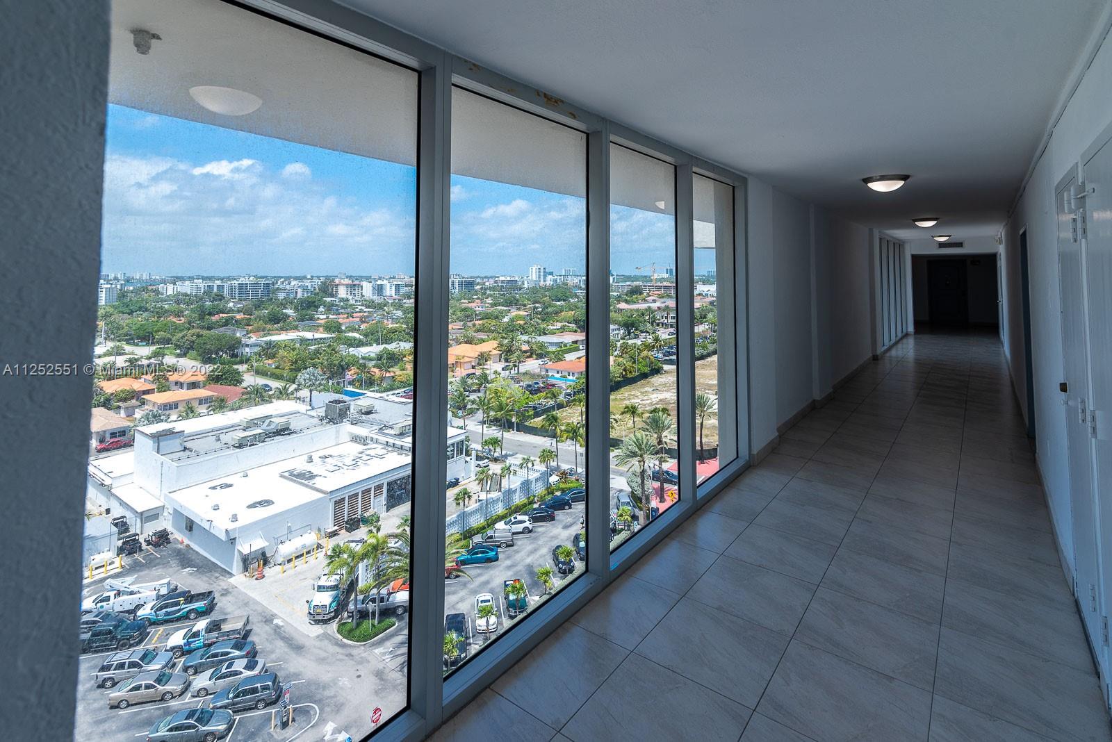 MANATEE CONDO - Residential Lease