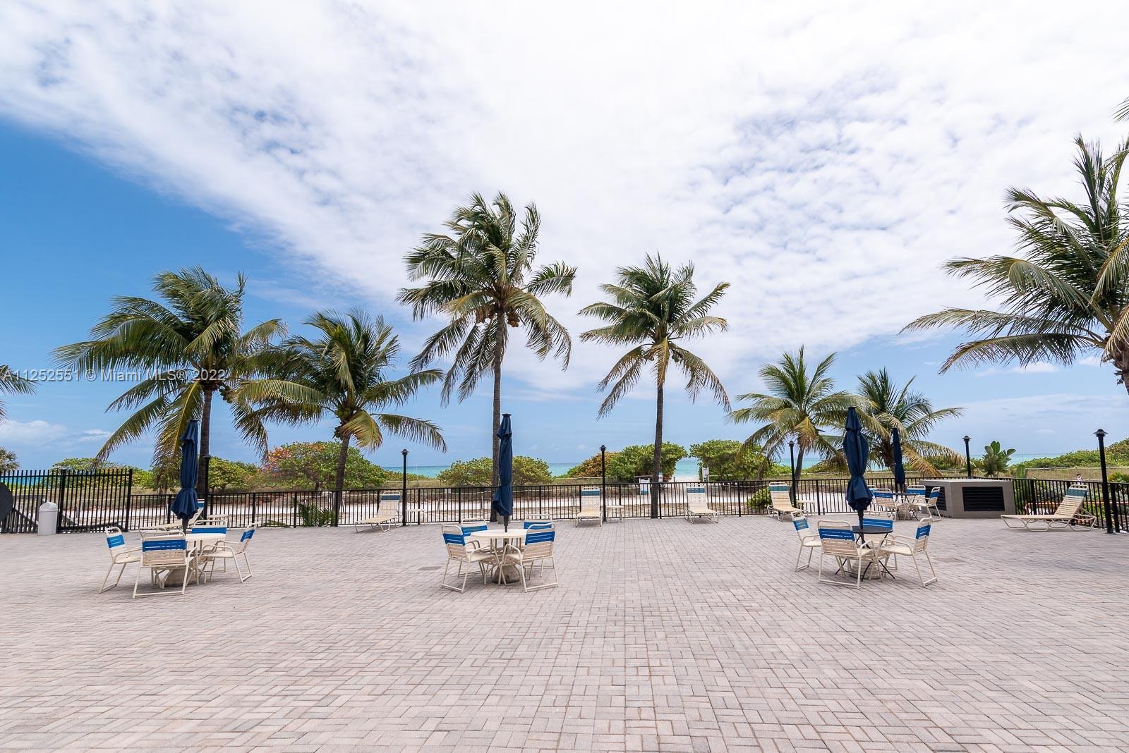 MANATEE CONDO - Residential Lease