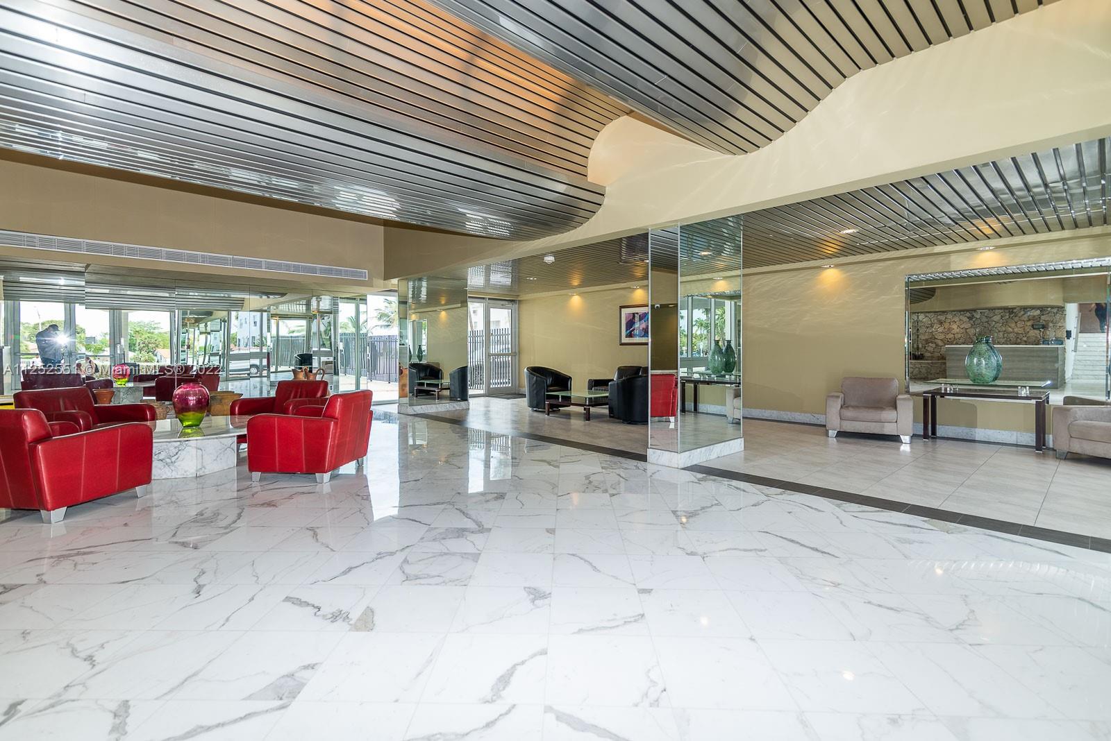 MANATEE CONDO - Residential Lease