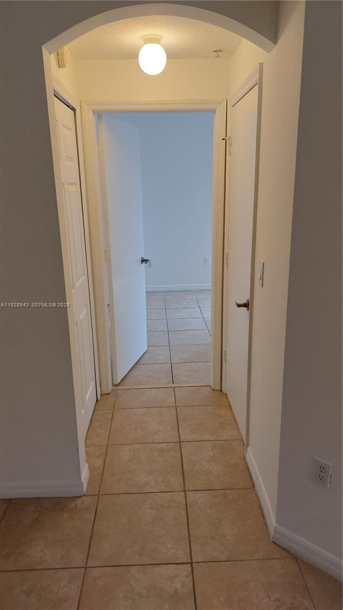 THE COURTS AT DORAL ISLES - Residential Lease