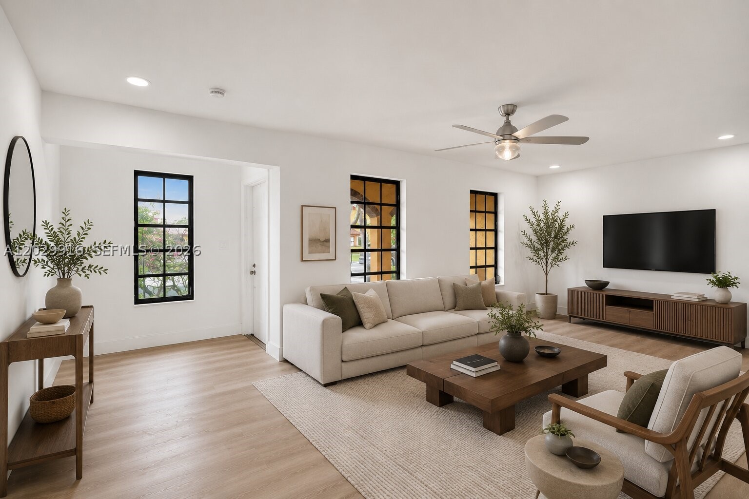 COLONIES CONDO - Residential