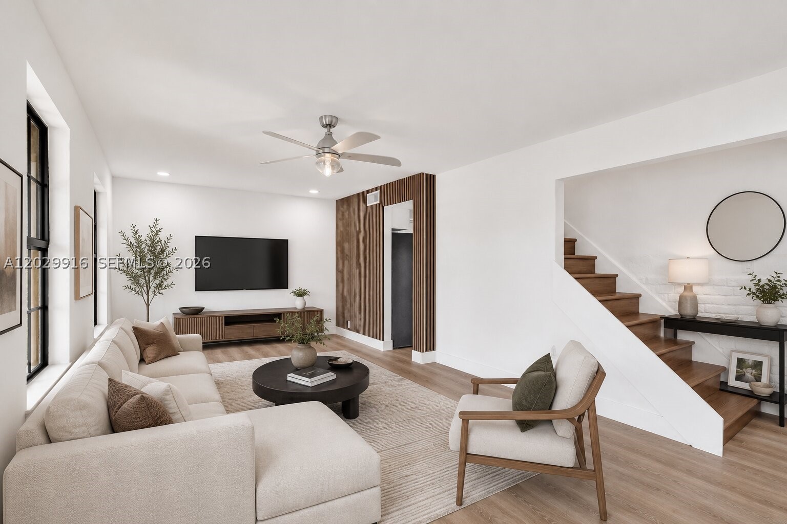 COLONIES CONDO - Residential