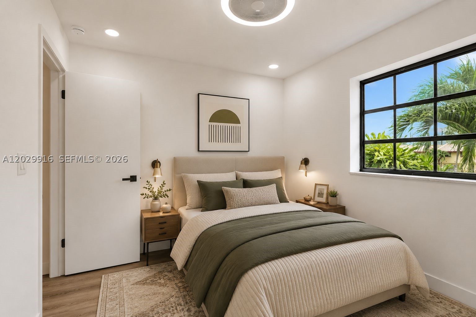 COLONIES CONDO - Residential