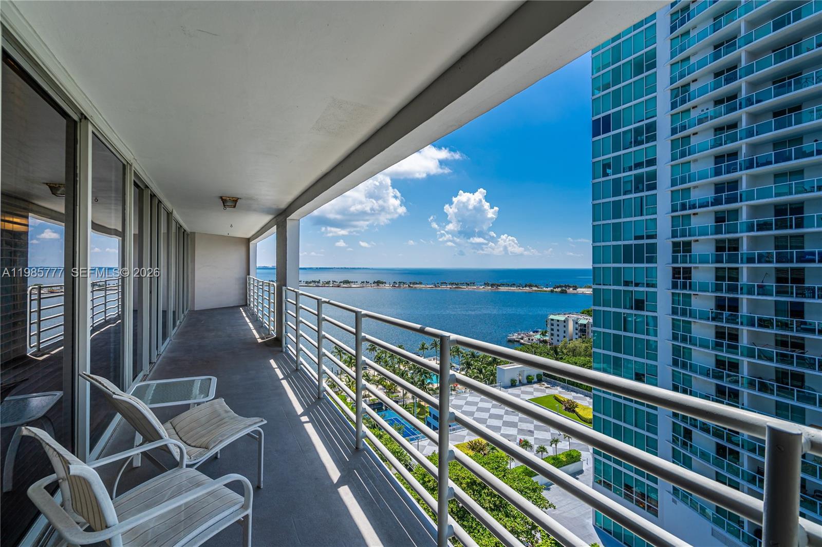 ATLANTIS ON BRICKELL COND - Residential