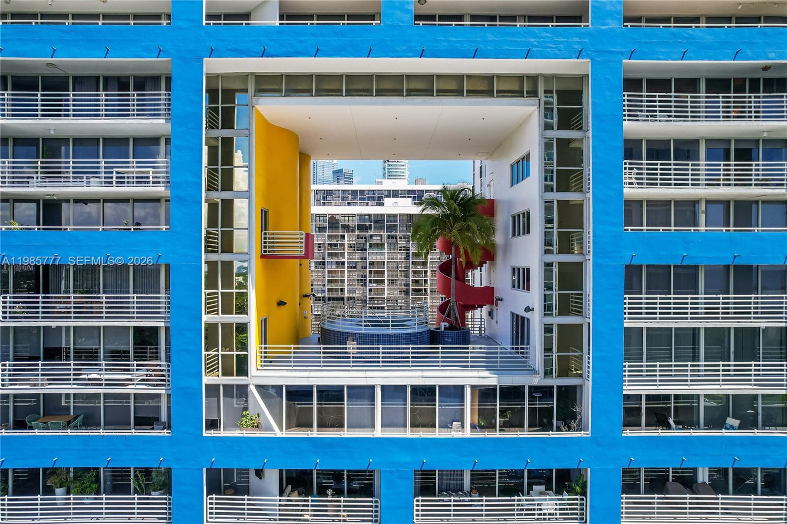 ATLANTIS ON BRICKELL COND - Residential