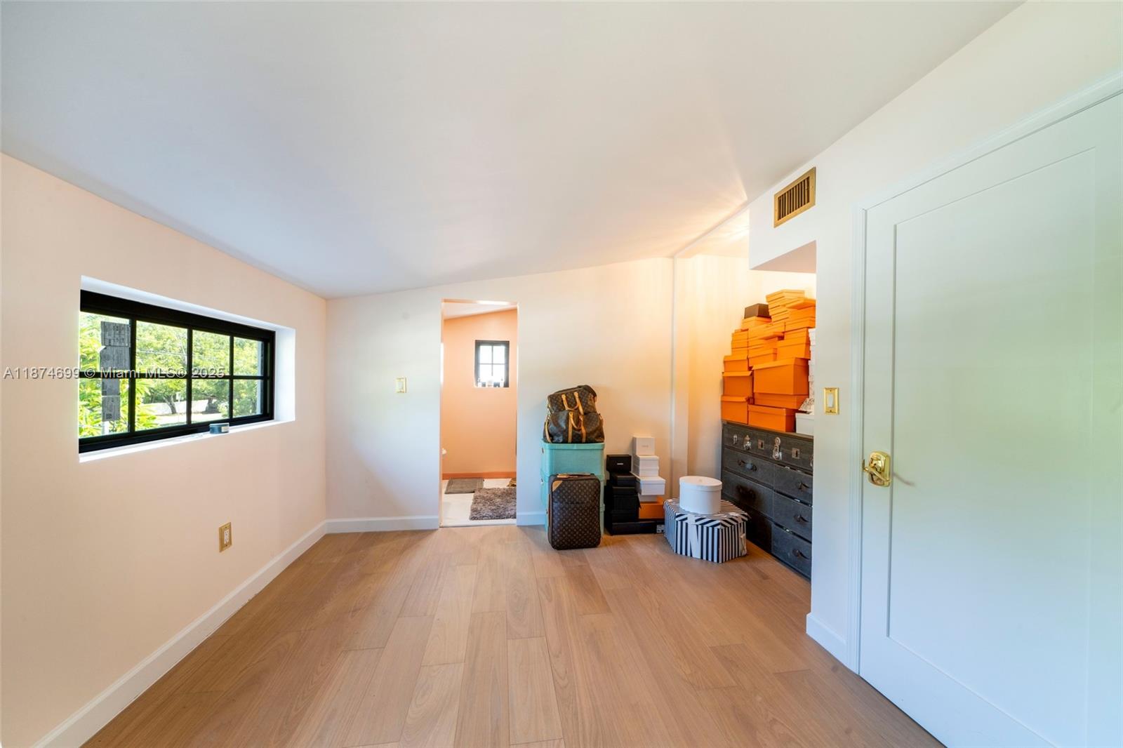 LAKE VIEW SUB - Residential