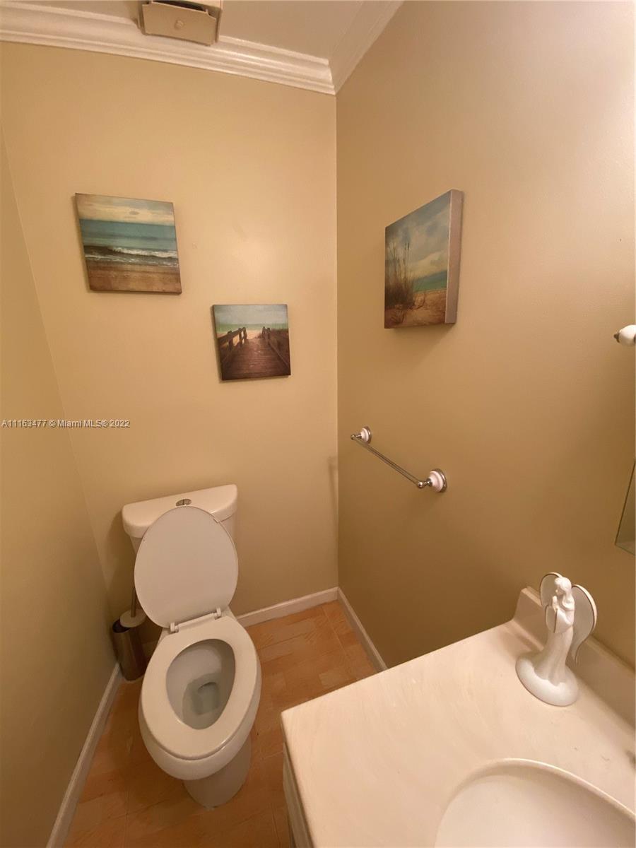 CENTRE COURT CONDO - Residential