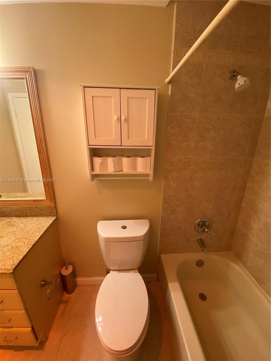 CENTRE COURT CONDO - Residential