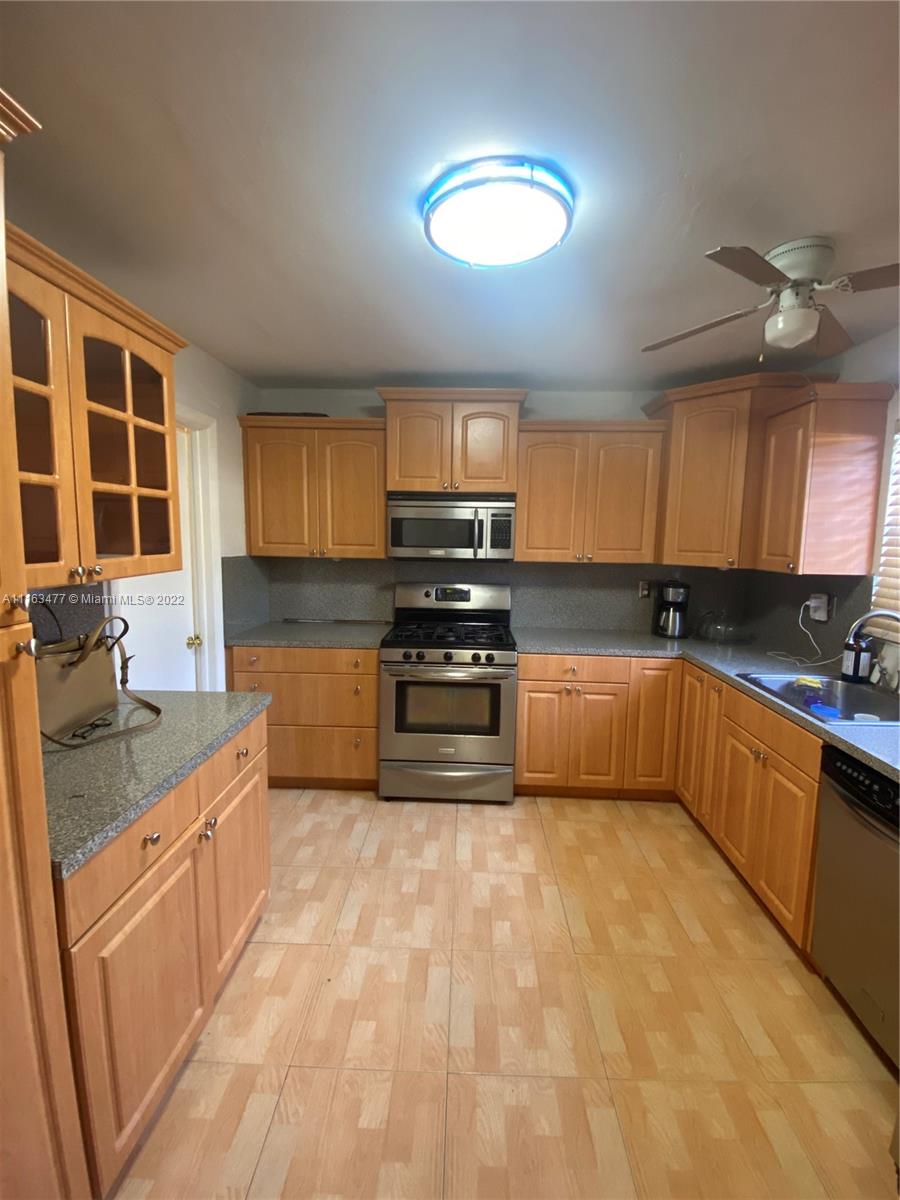 CENTRE COURT CONDO - Residential