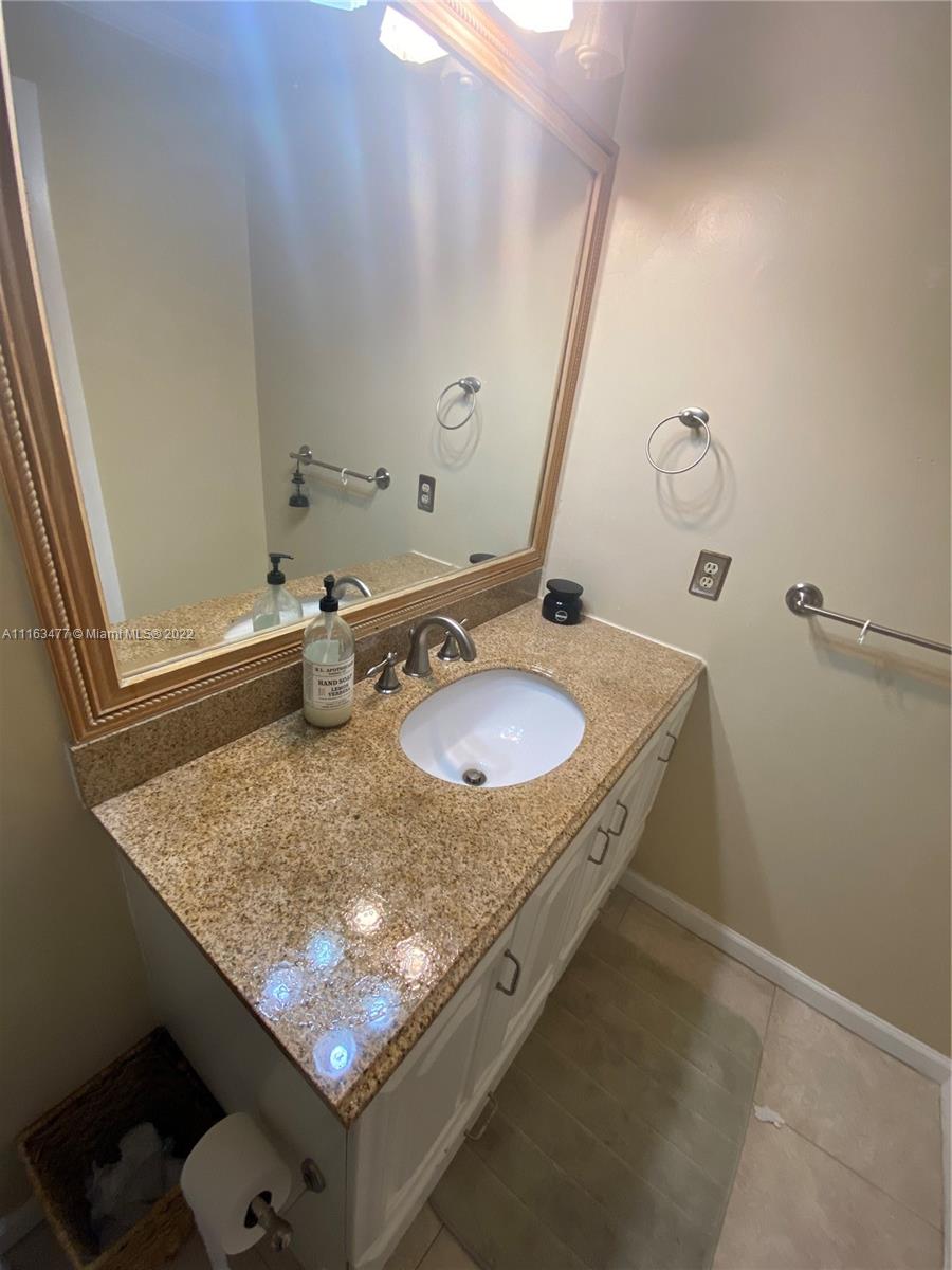 CENTRE COURT CONDO - Residential