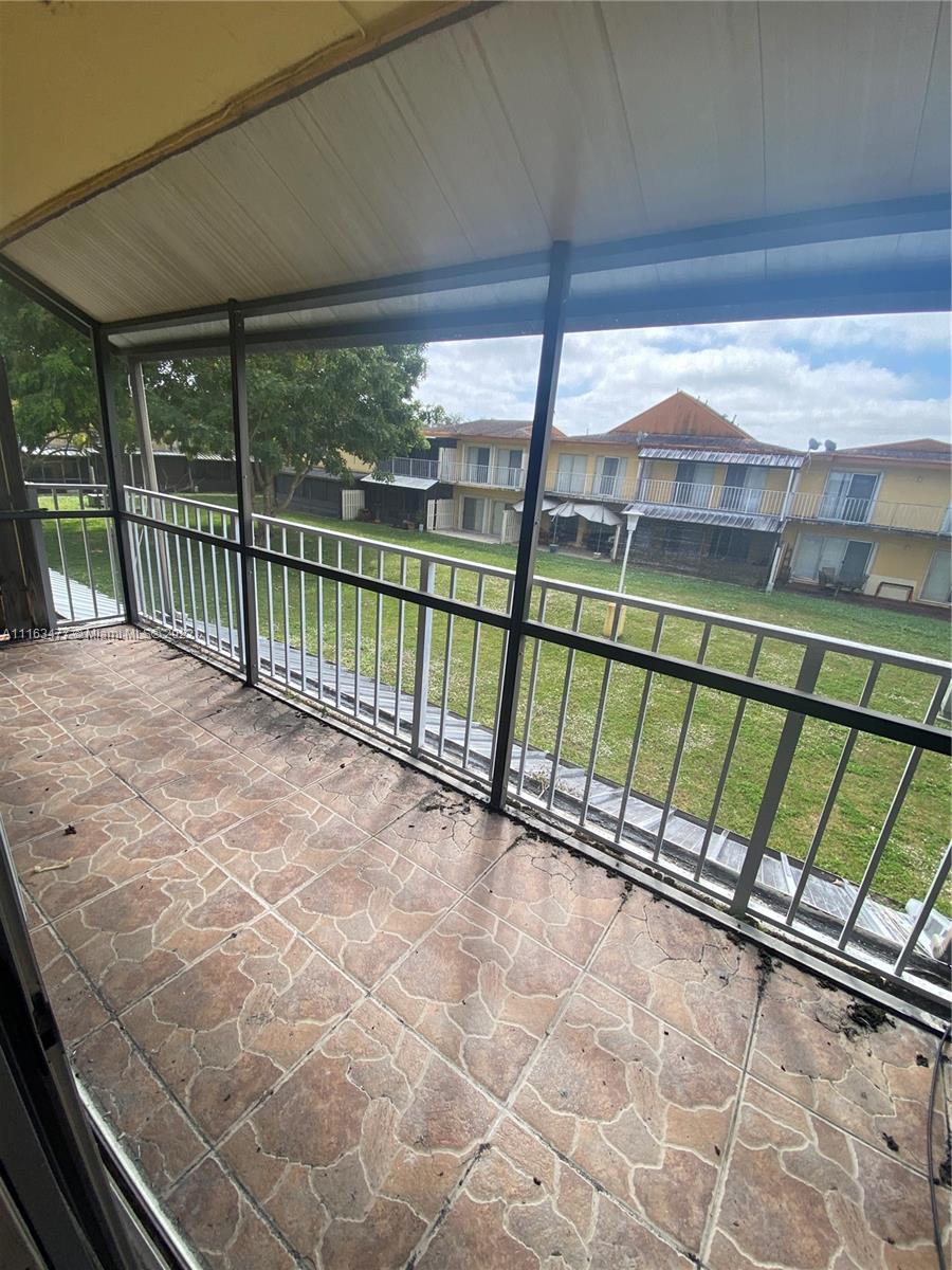 CENTRE COURT CONDO - Residential