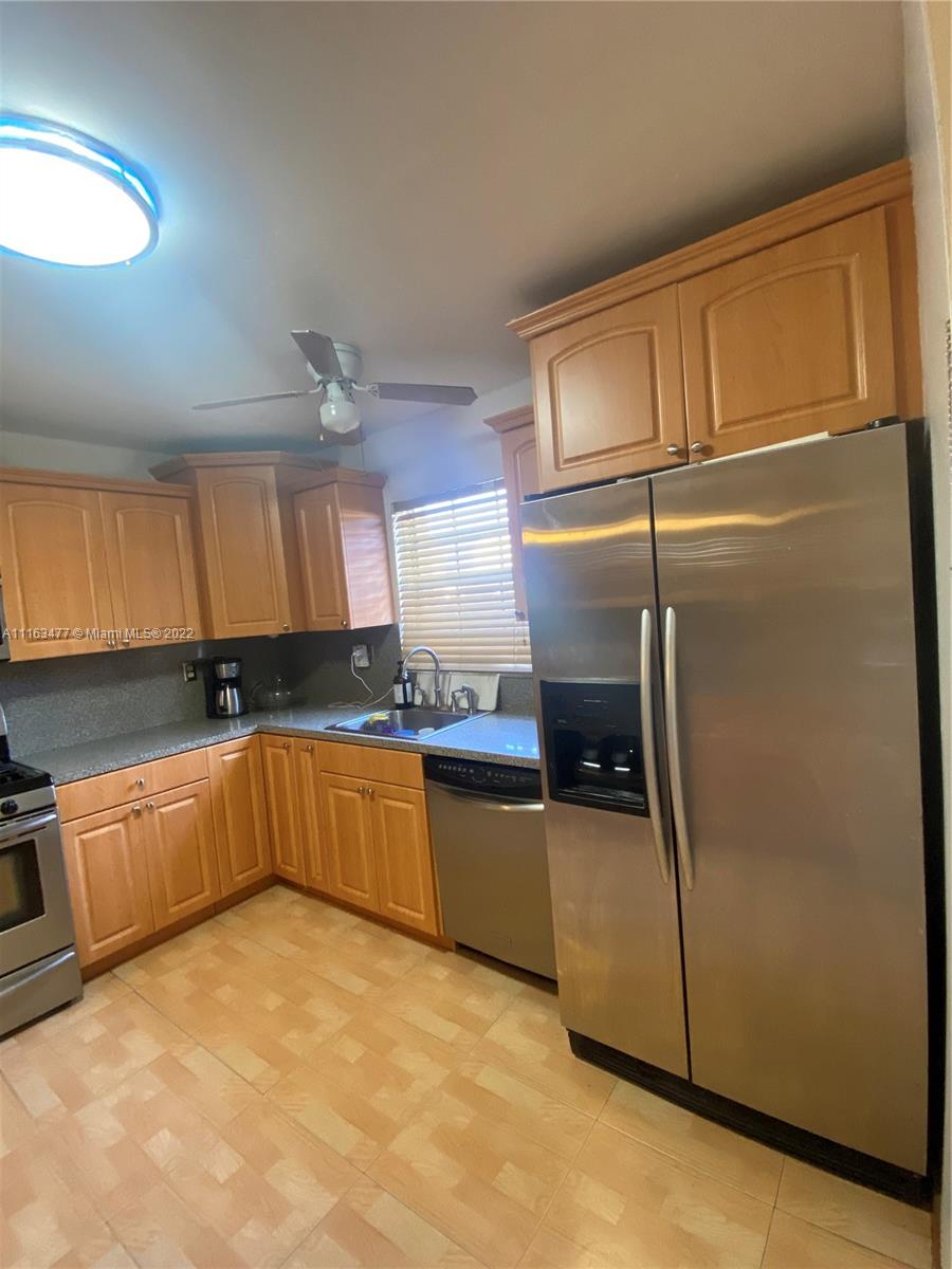 CENTRE COURT CONDO - Residential