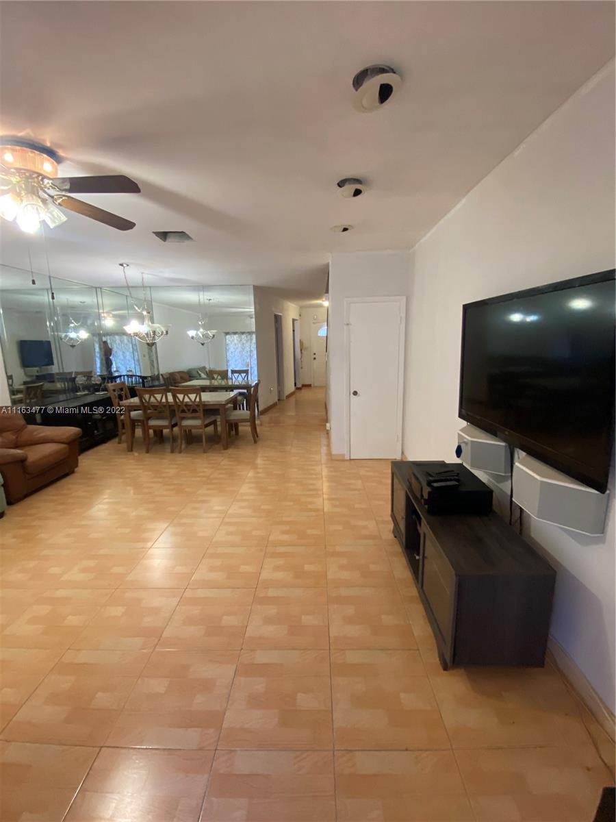 CENTRE COURT CONDO - Residential