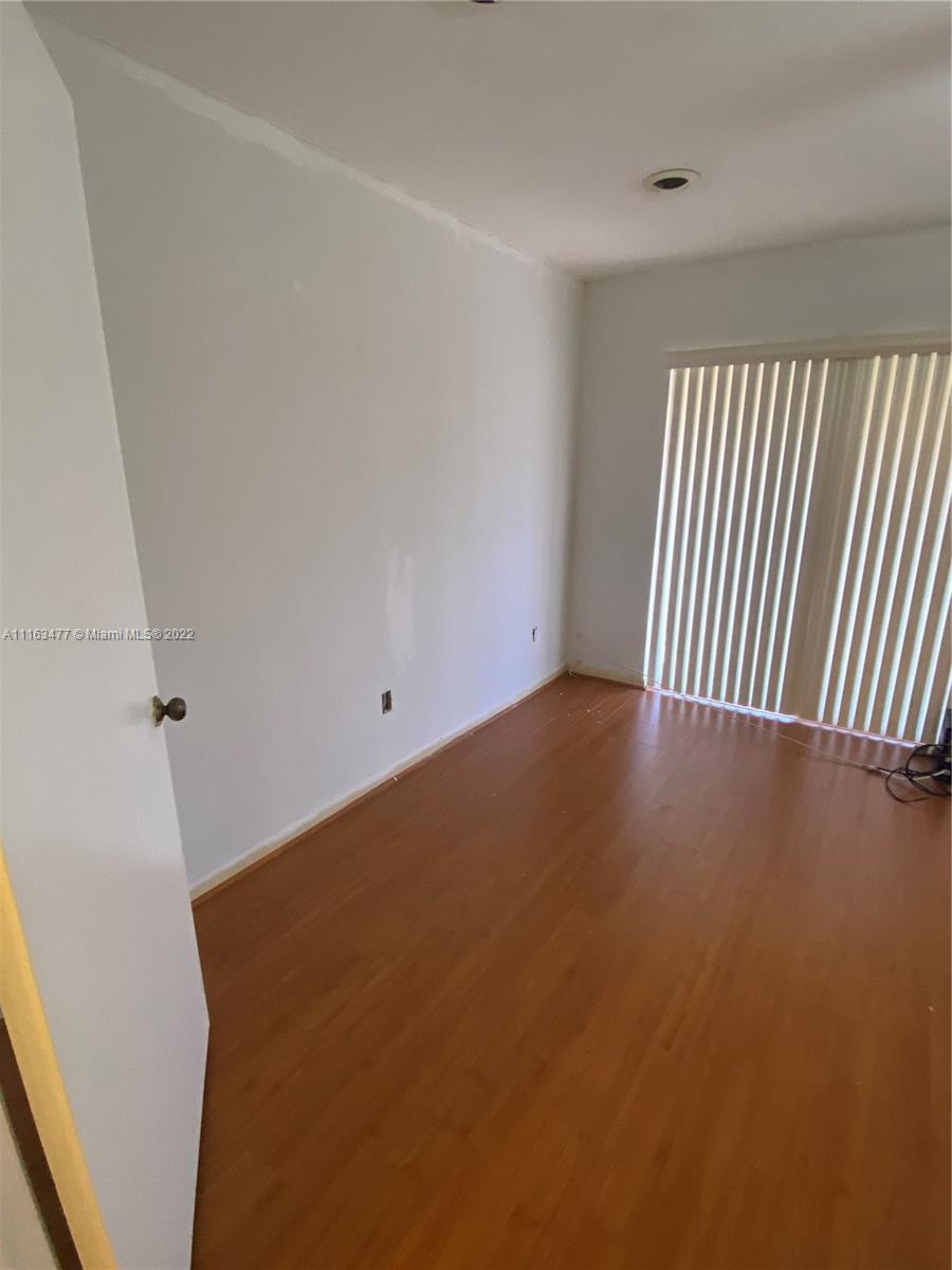 CENTRE COURT CONDO - Residential
