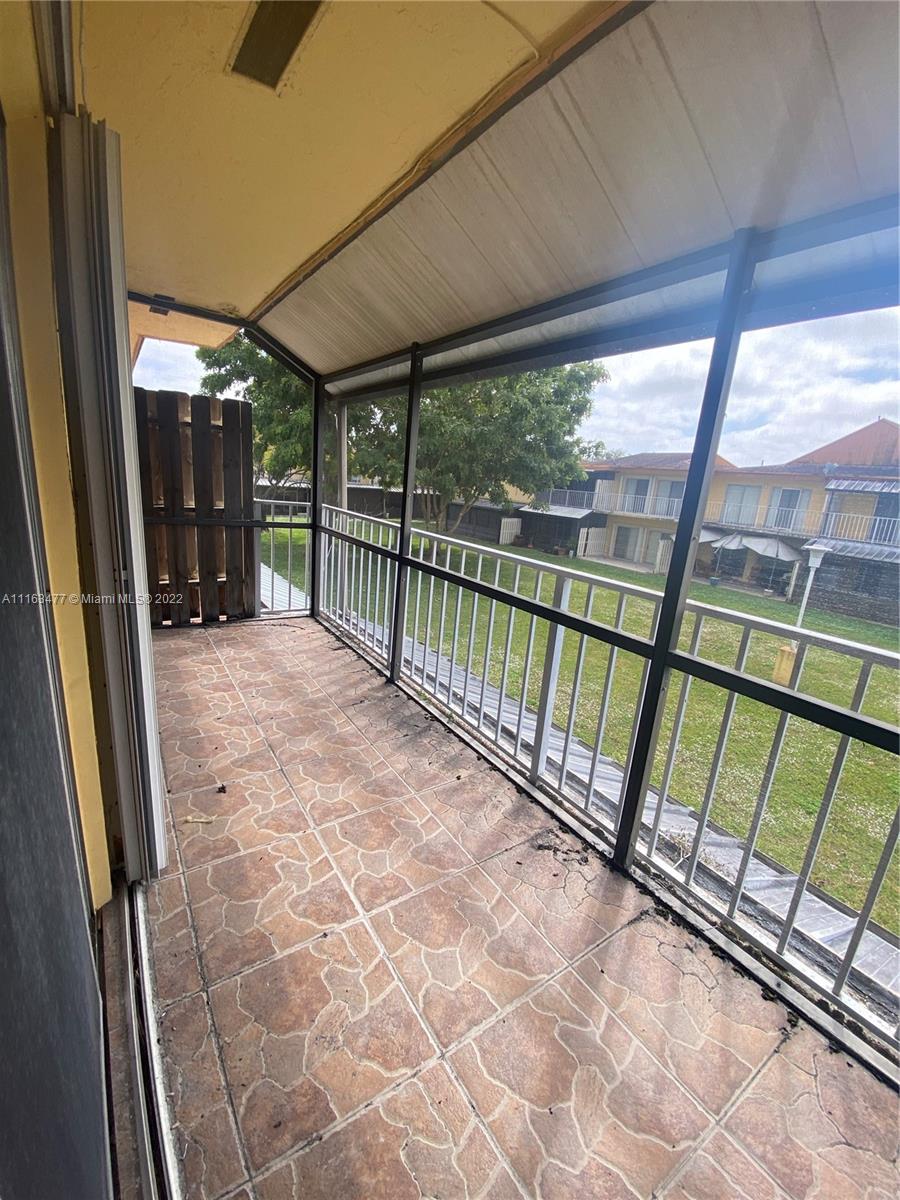 CENTRE COURT CONDO - Residential