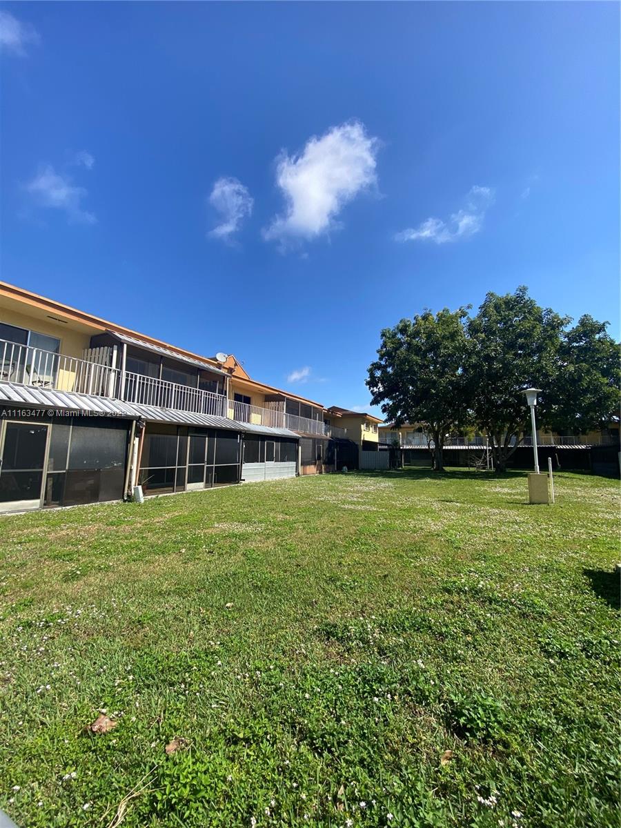 CENTRE COURT CONDO - Residential