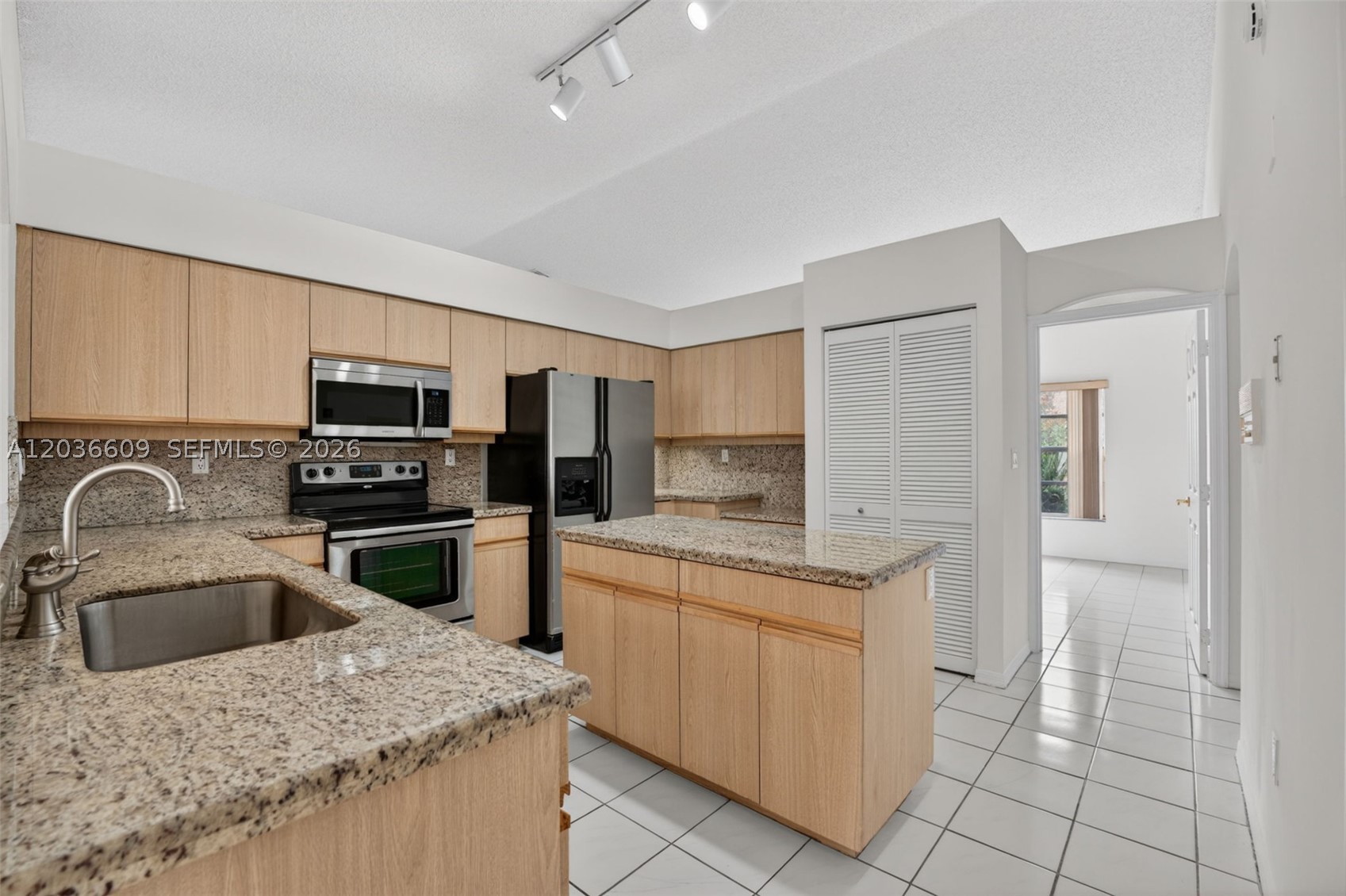 SAVANNAH PLAT 3 - Residential