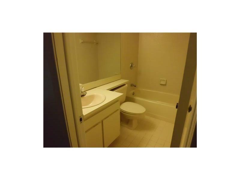 KENDALL LAKES LAKEVIEW TO - Residential Lease