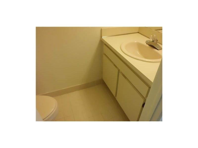 KENDALL LAKES LAKEVIEW TO - Residential Lease