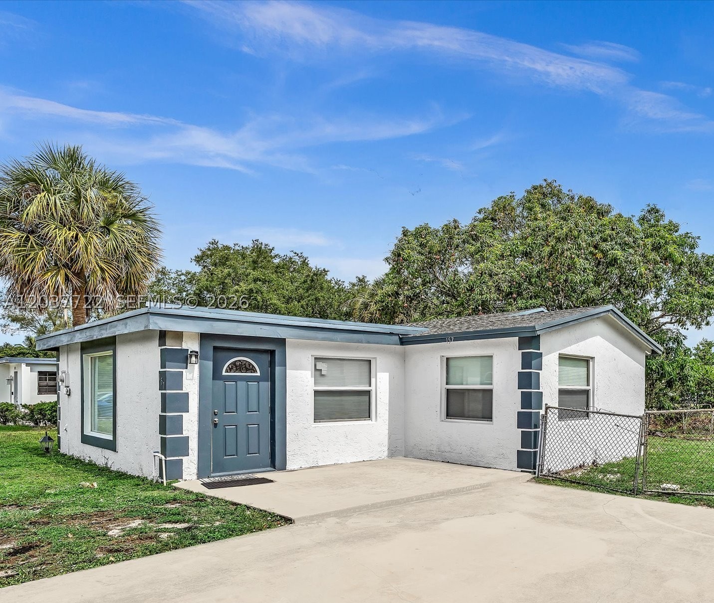 HILLSBORO RIVER ESTATES - Residential Lease