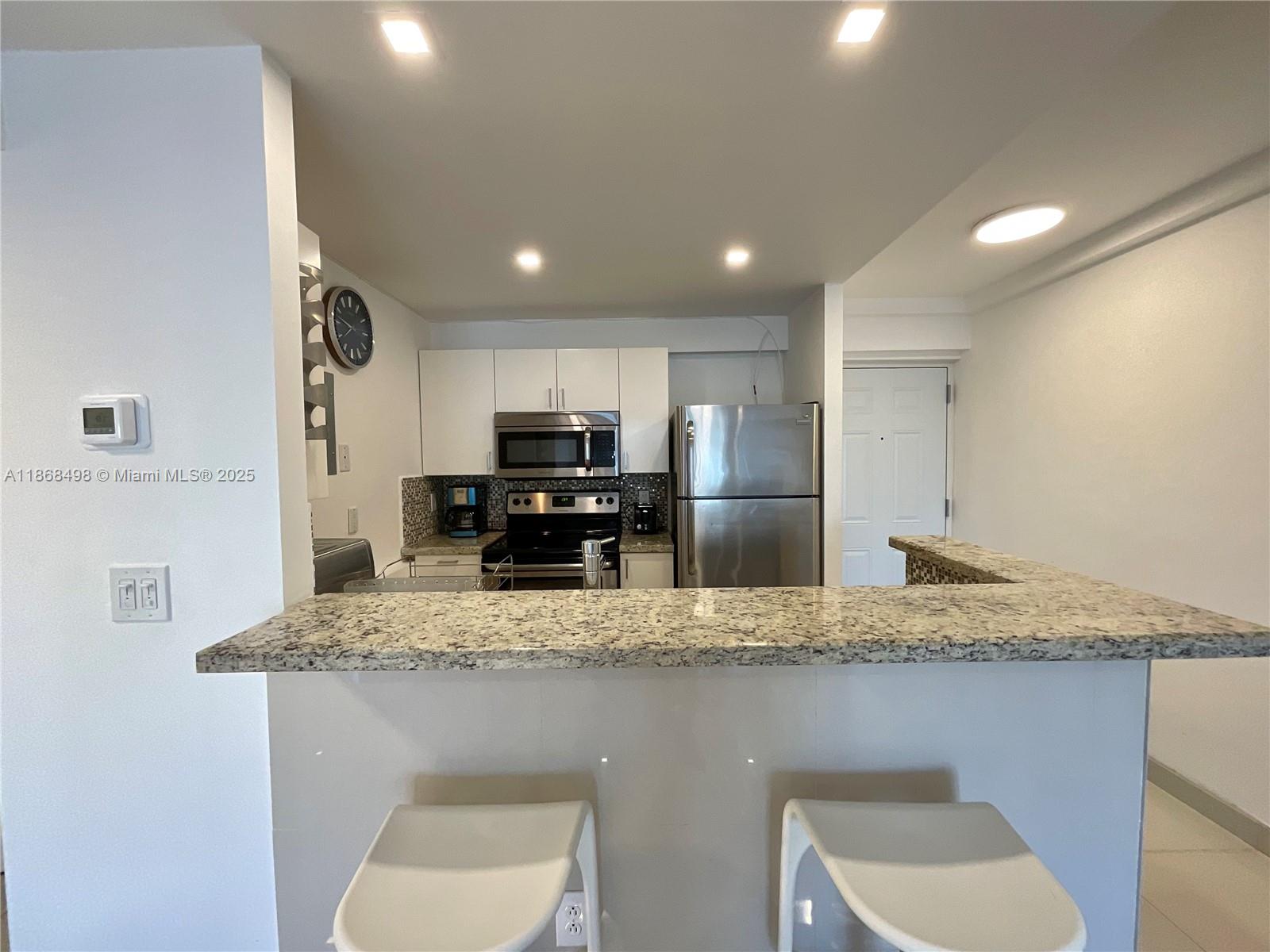 LA CANADIENNE CONDO - Residential
