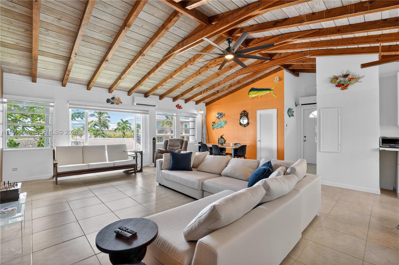 ROCK HARBOR ESTATE EST 980 - Residential