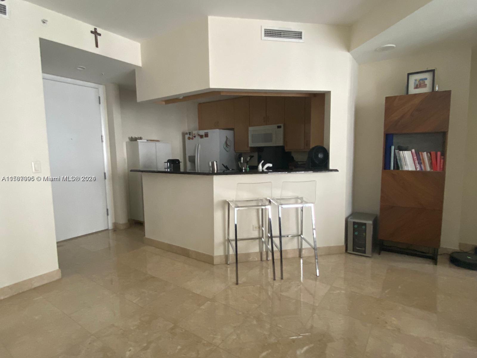 COURTS BRICKELL KEY CONDO - Residential Lease