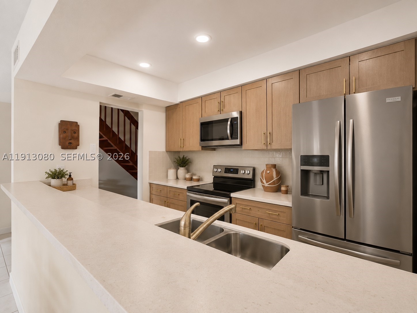 CALUSA POINT - Residential