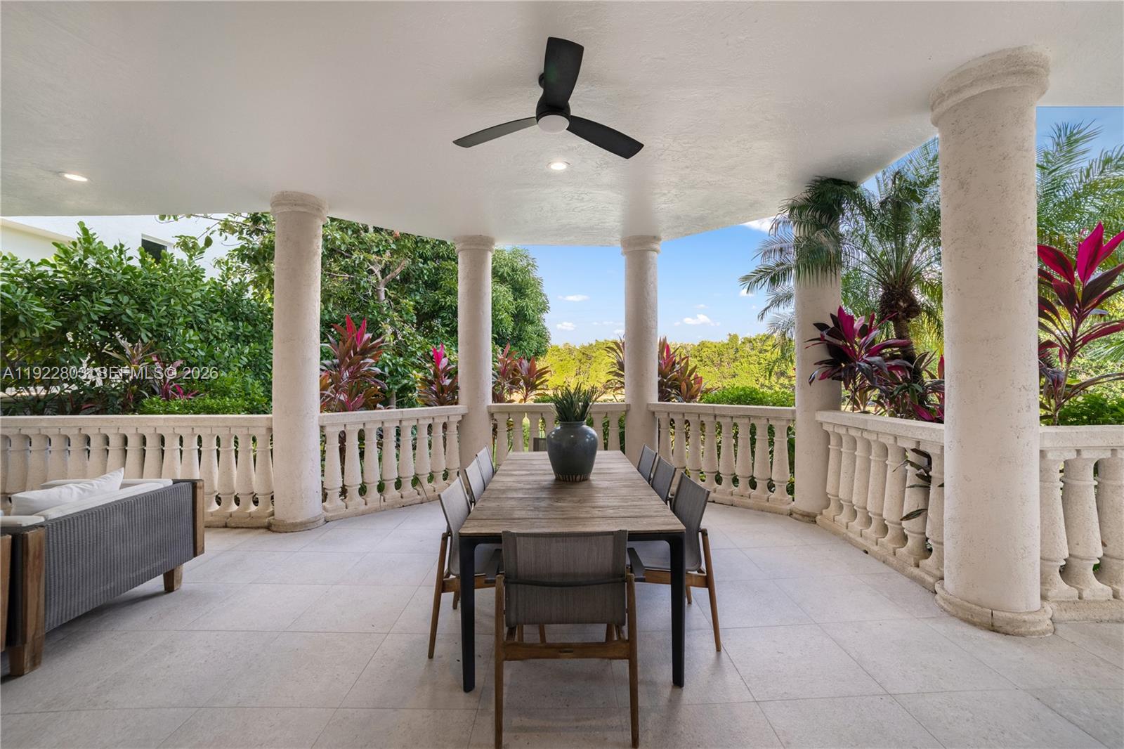 DEERING BAY ESTATES - Residential