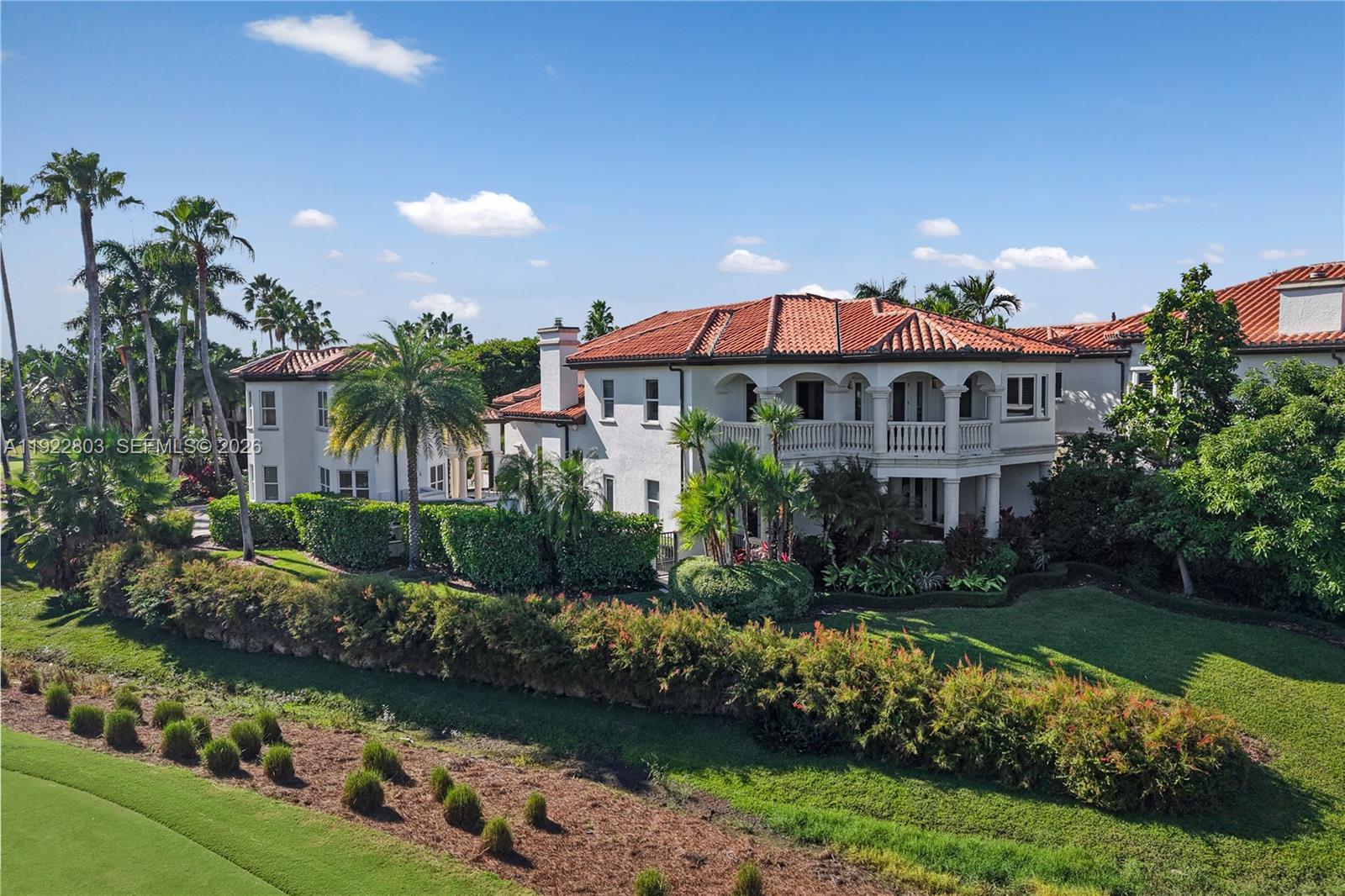 DEERING BAY ESTATES - Residential
