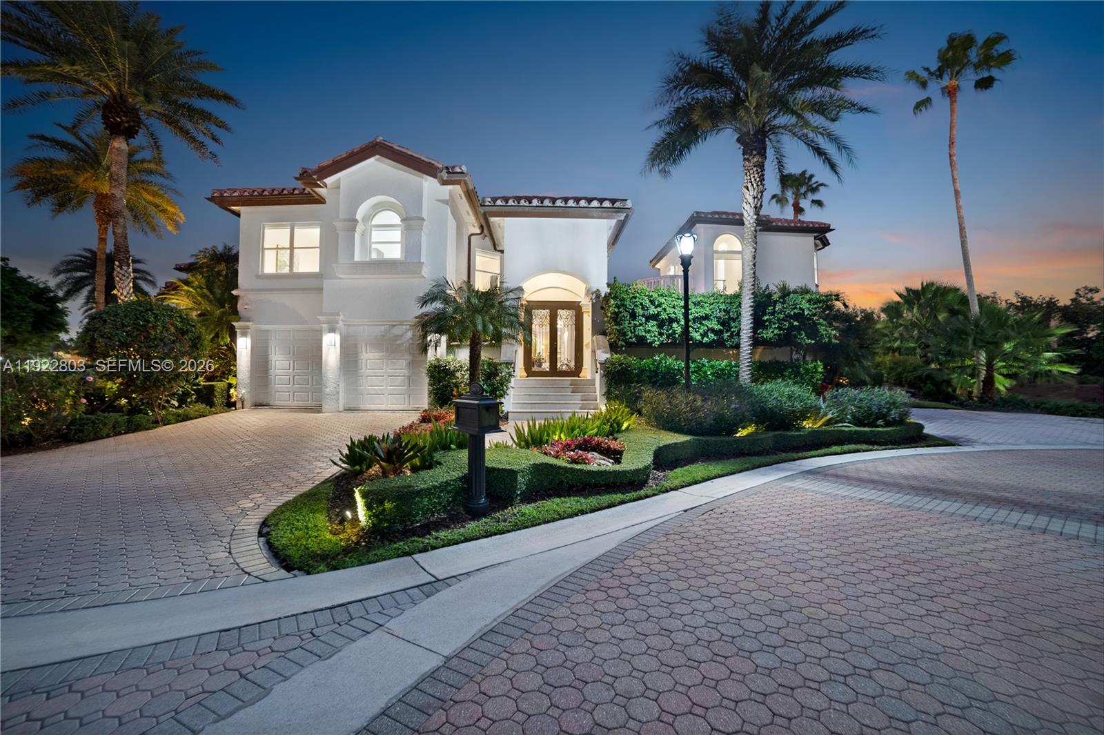DEERING BAY ESTATES - Residential