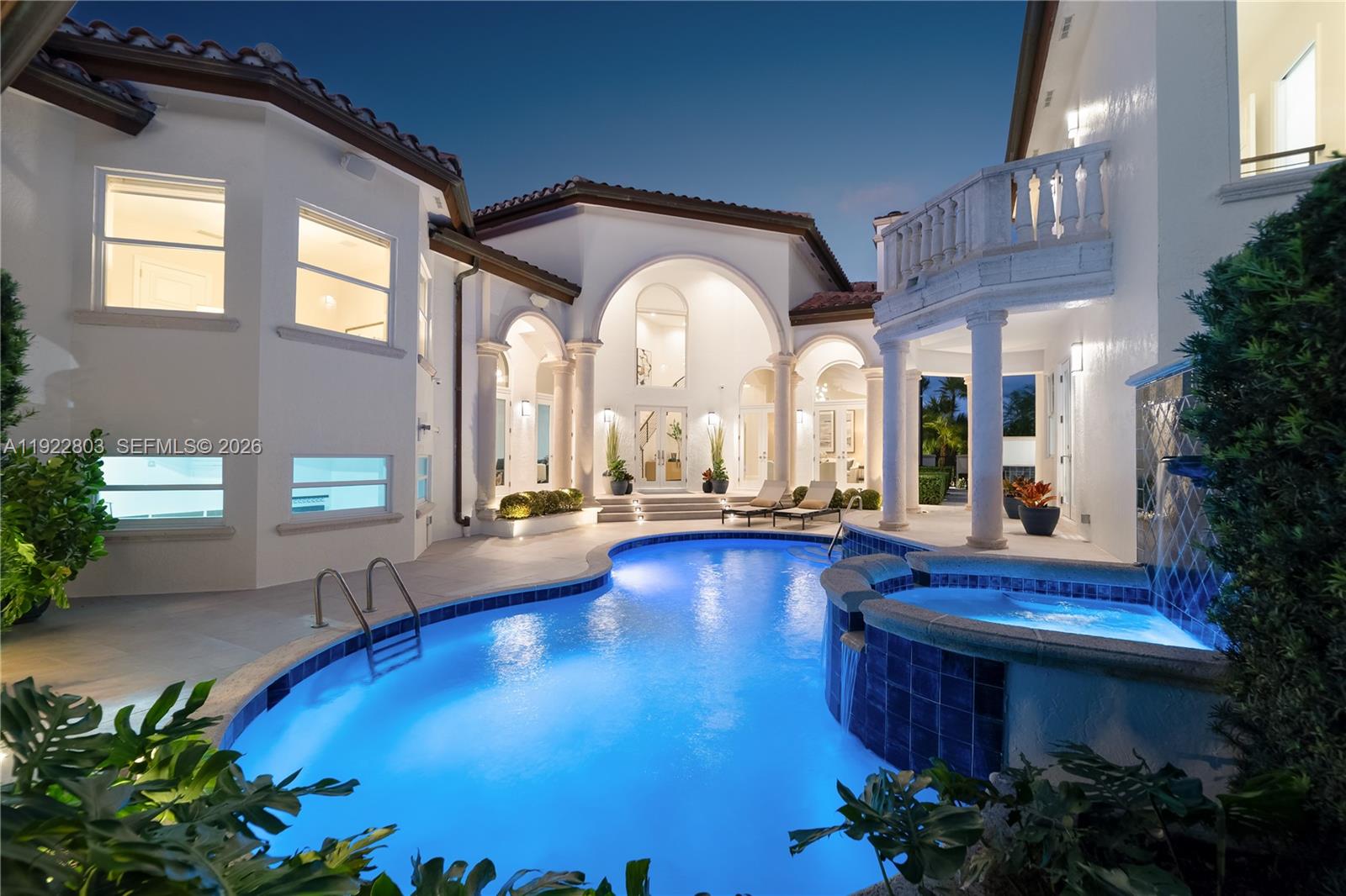 DEERING BAY ESTATES - Residential