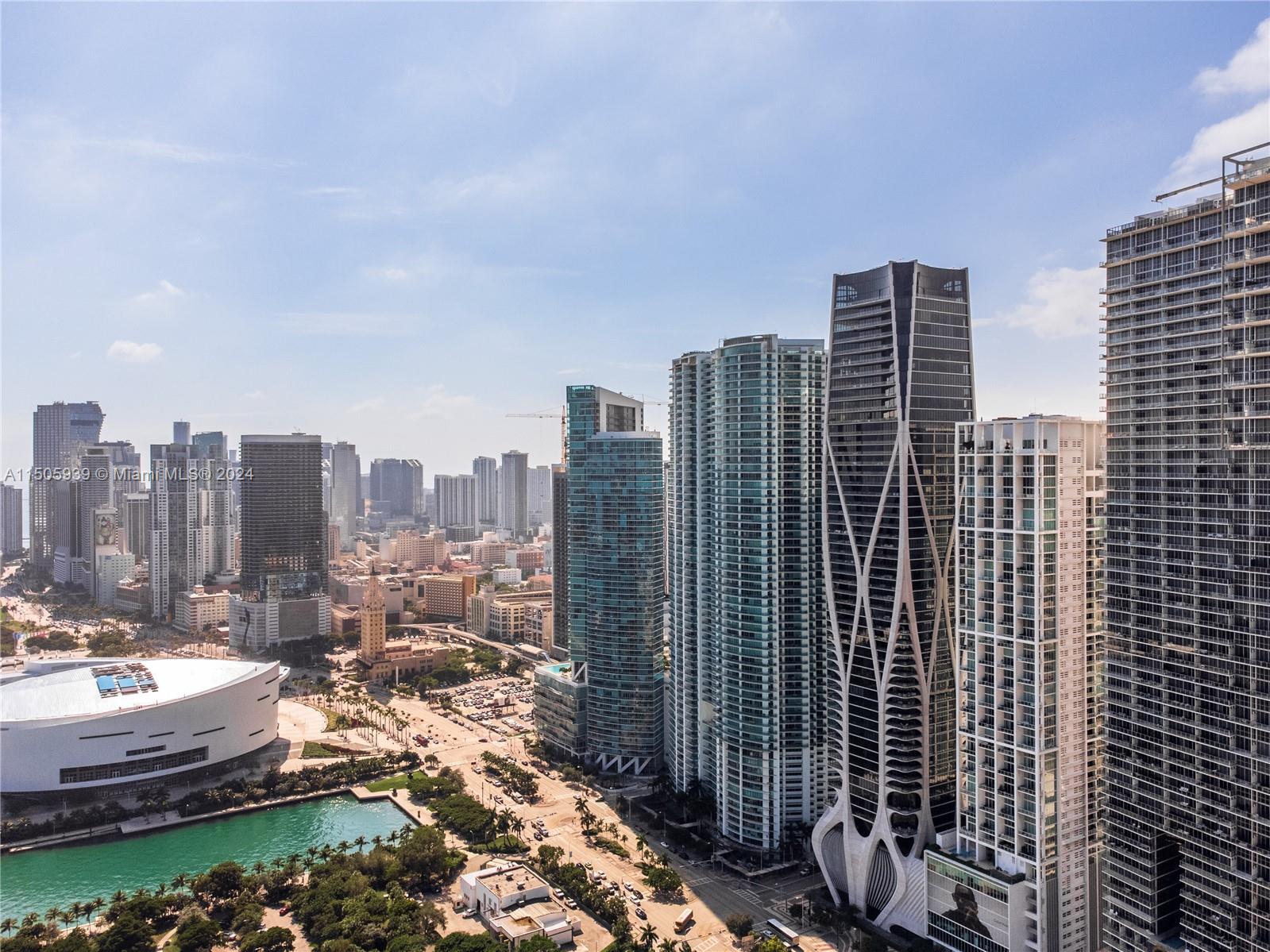 900 BISCAYNE BAY CONDO - Residential