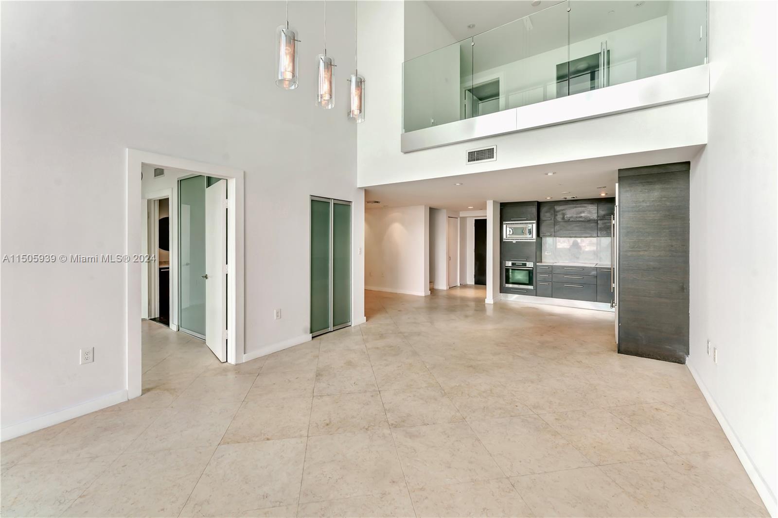 900 BISCAYNE BAY CONDO - Residential