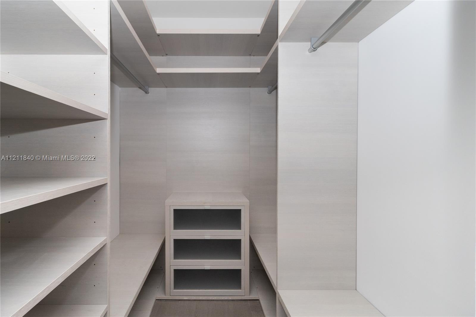 REACH CONDO - Residential Lease