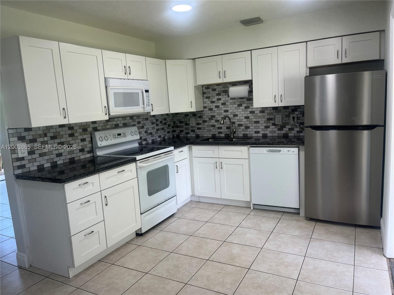 COLLEGE TRACT 2ND ADD - Residential