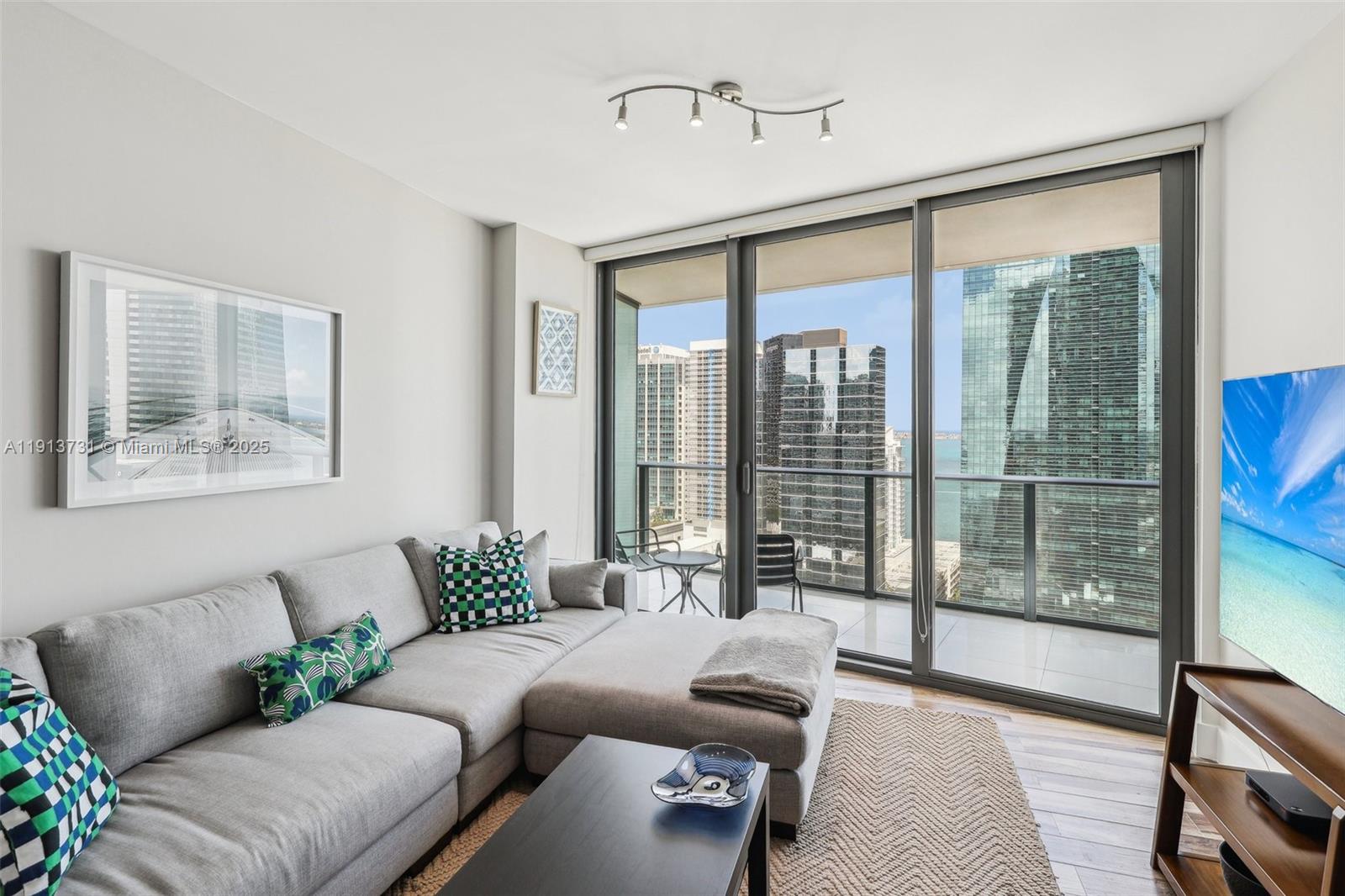 1300 S MIAMI AVENUE CONDO - Residential