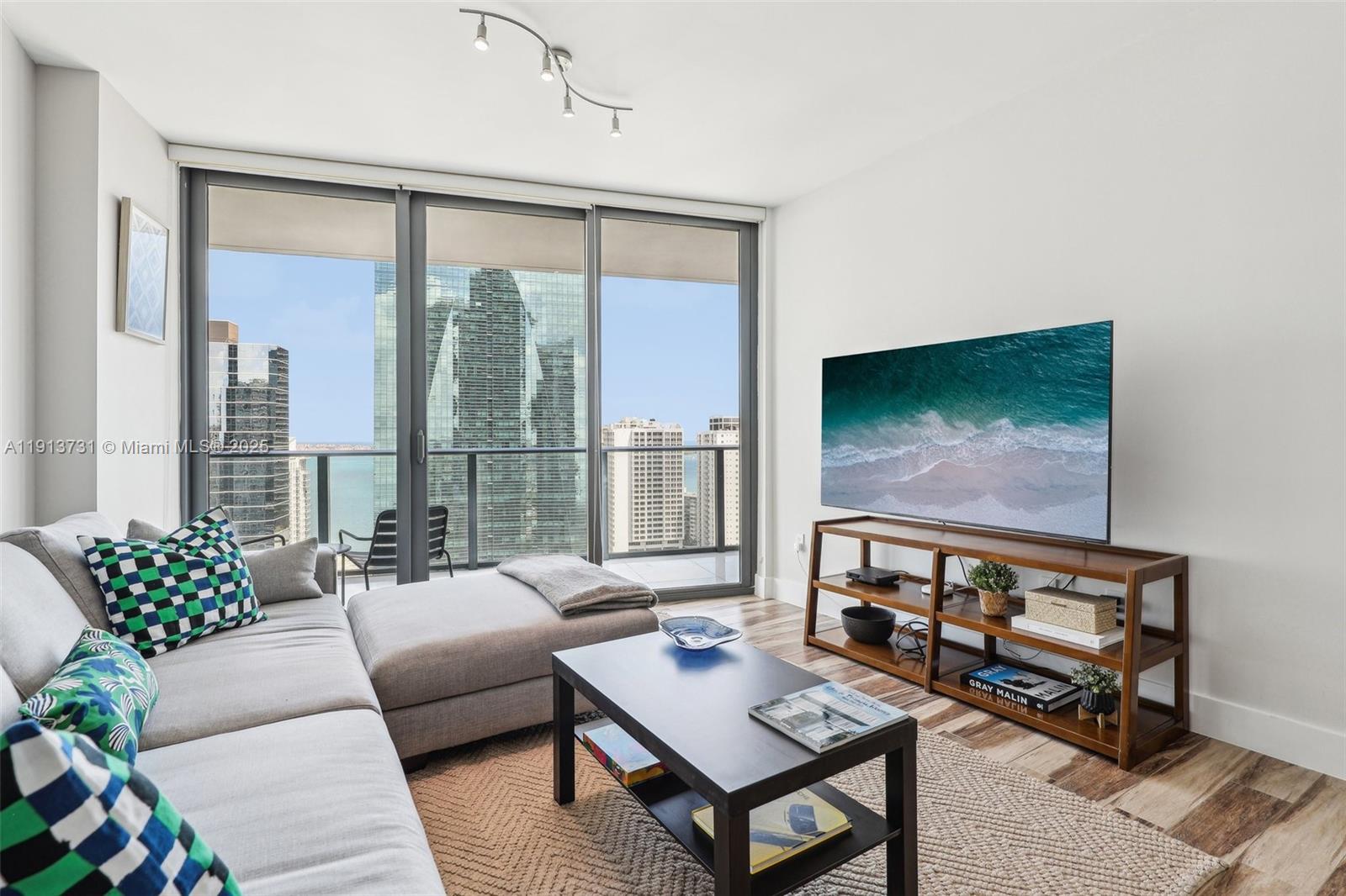 1300 S MIAMI AVENUE CONDO - Residential