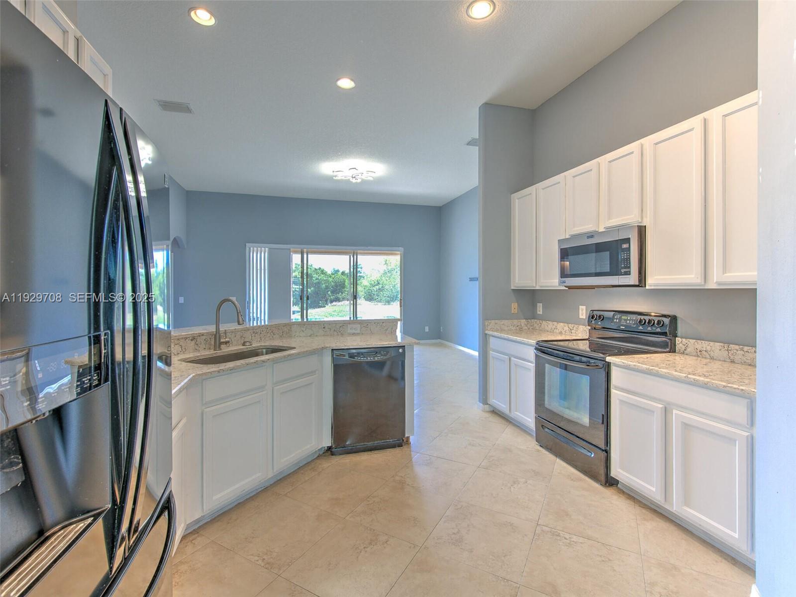 SOUTH FORK UNIT 3 - Residential