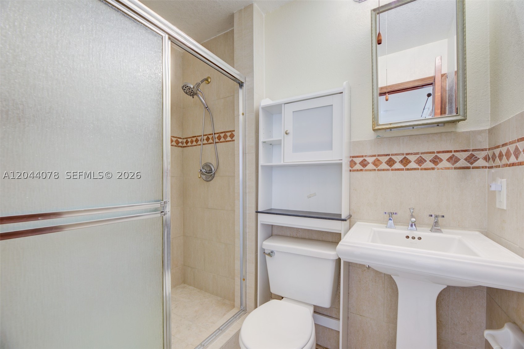 DRIFTWOOD ESTATES NO 15 - Residential Lease