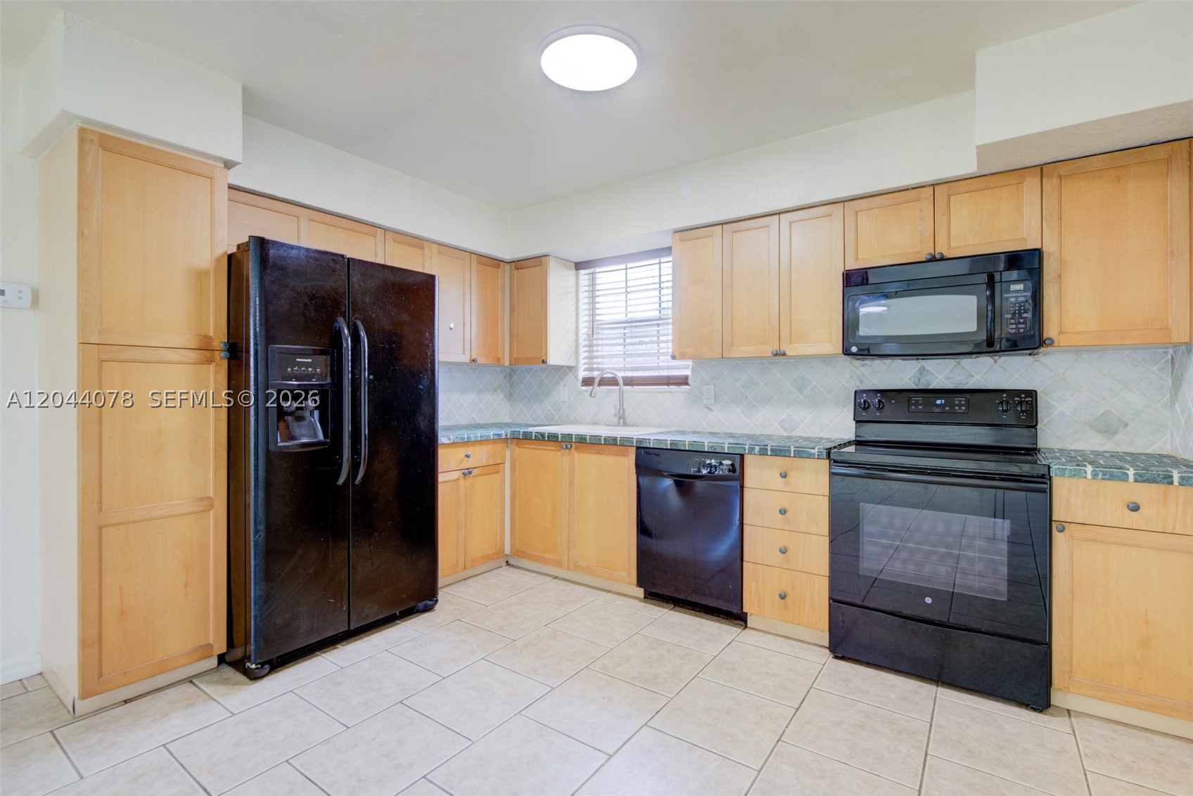 DRIFTWOOD ESTATES NO 15 - Residential Lease