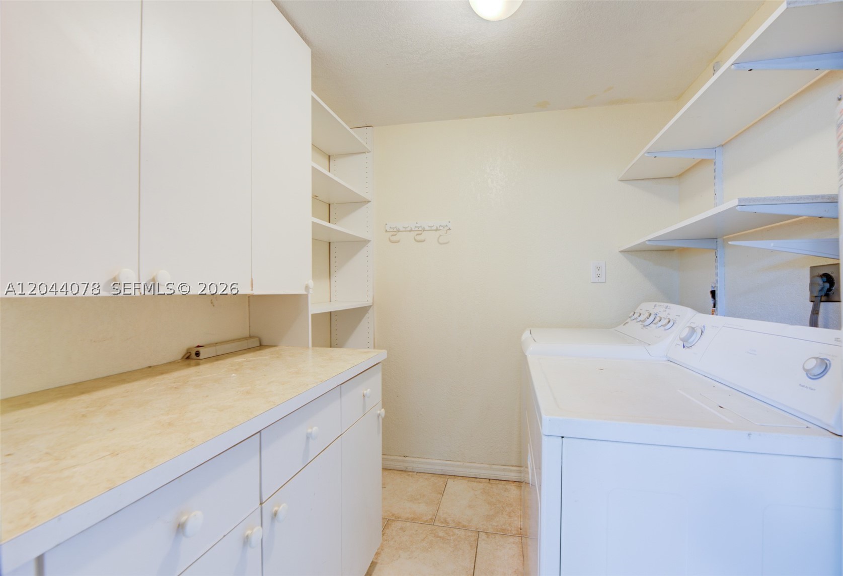 DRIFTWOOD ESTATES NO 15 - Residential Lease