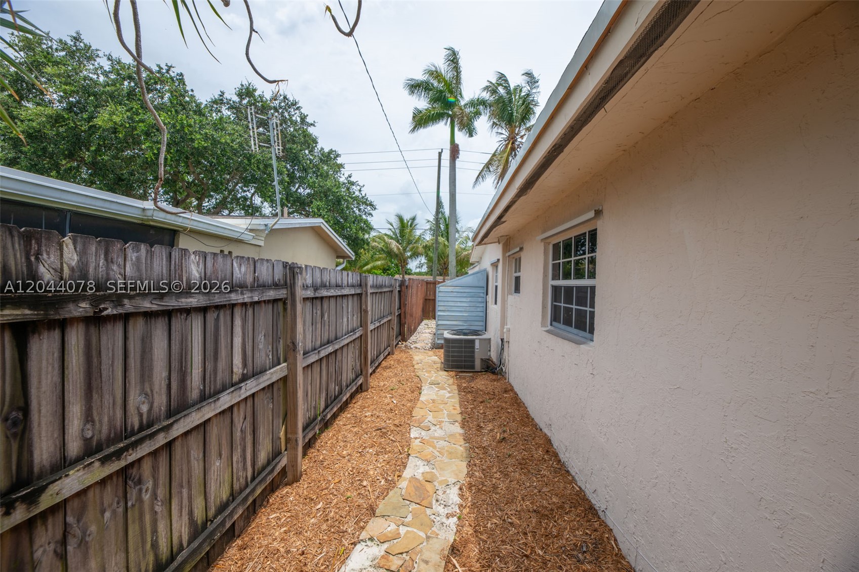DRIFTWOOD ESTATES NO 15 - Residential Lease