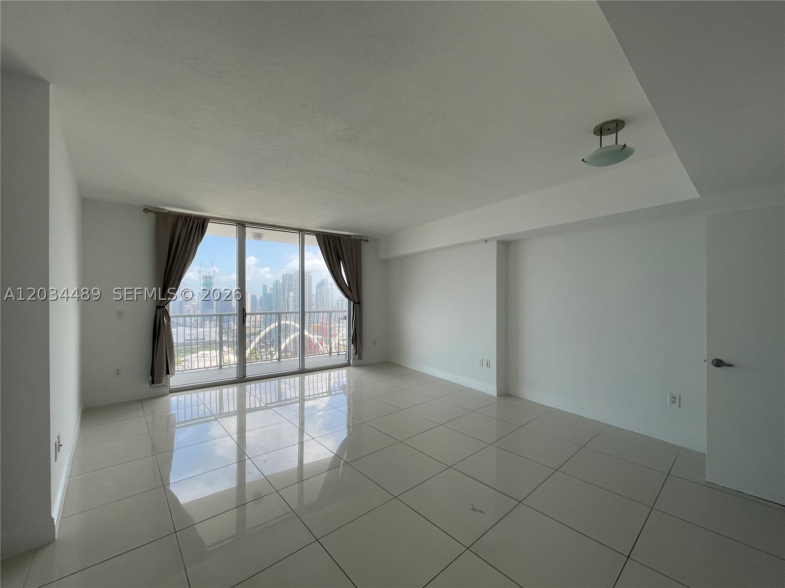 OPERA TOWER CONDO - Residential