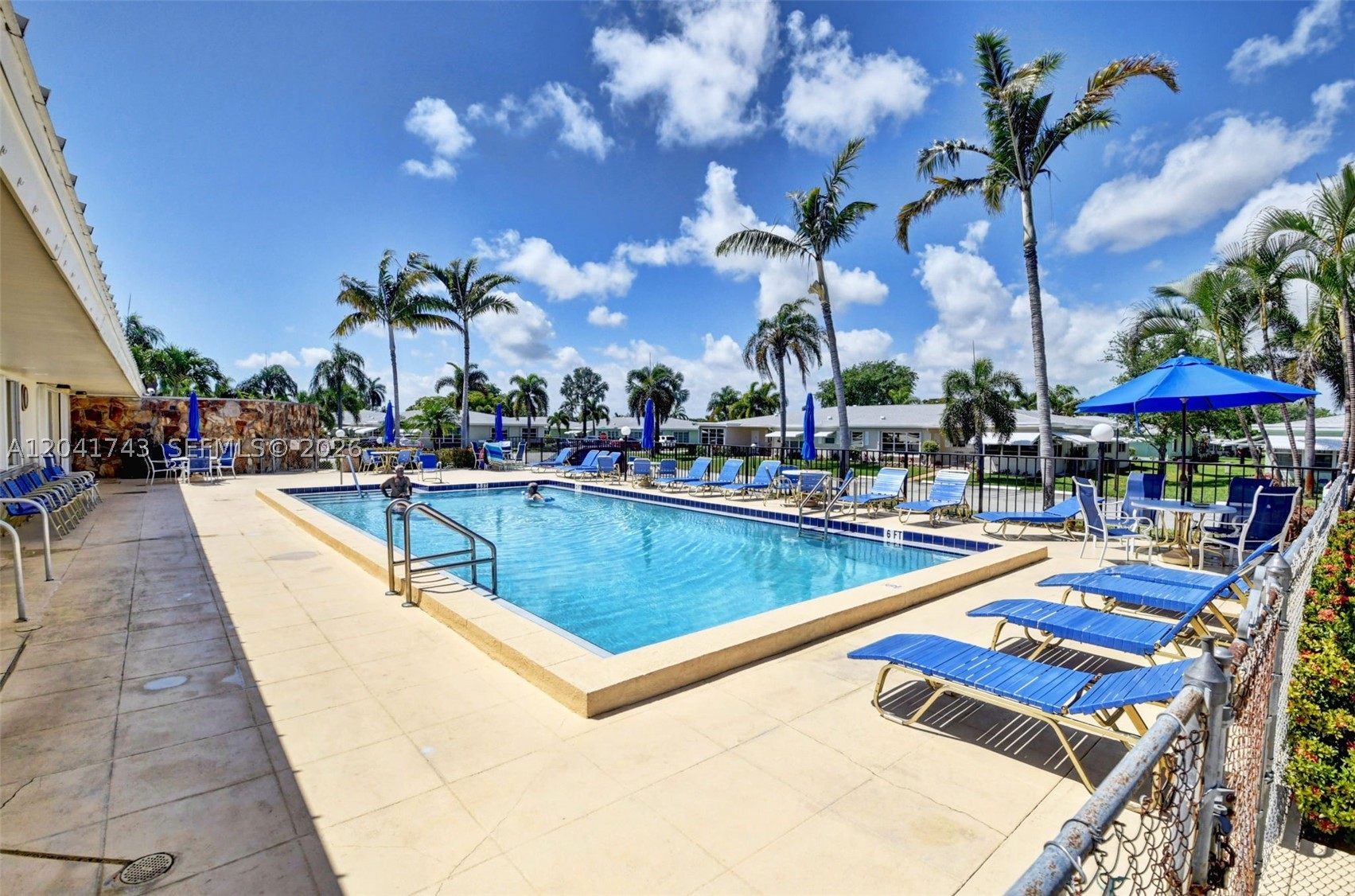 PINE POINT VILLAS CONDO - Residential