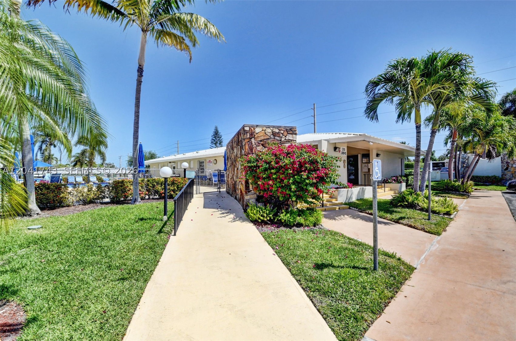 PINE POINT VILLAS CONDO - Residential
