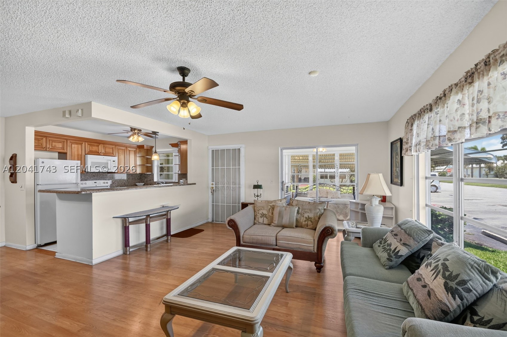 PINE POINT VILLAS CONDO - Residential
