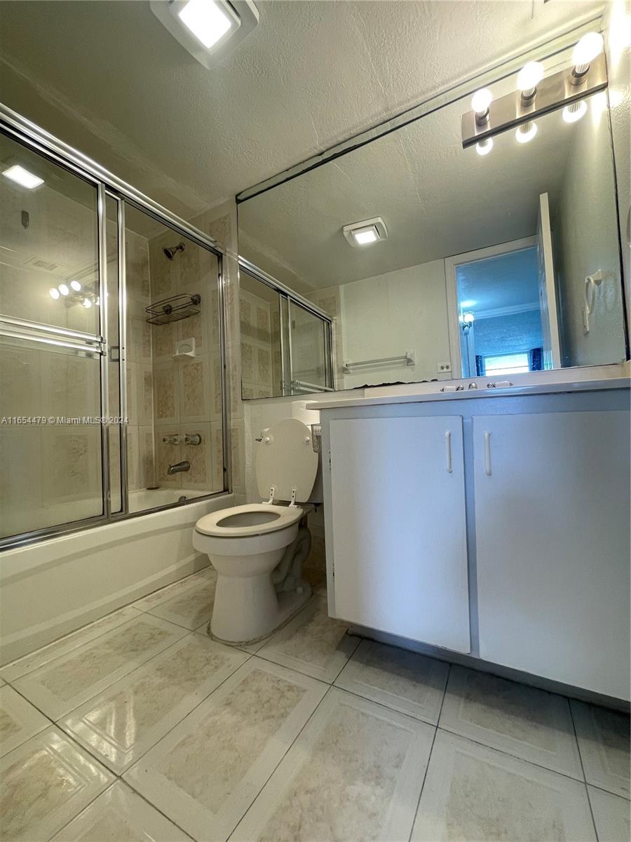 YOLANDA VILLAS CONDO - Residential Lease