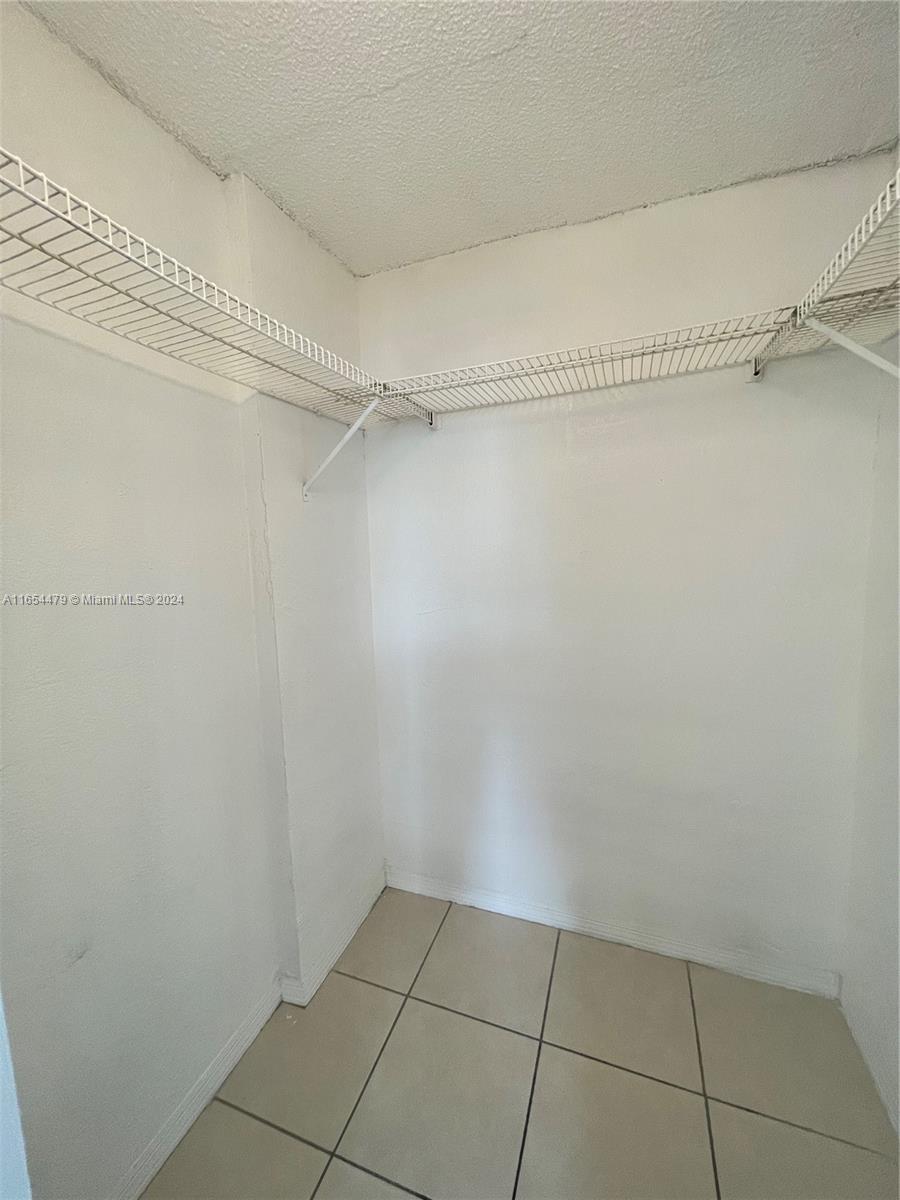 YOLANDA VILLAS CONDO - Residential Lease